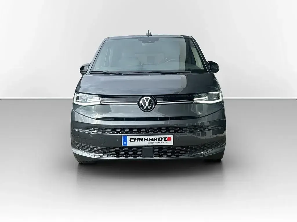 Gebraucht VW Multivan Life 150 PS (110 kW) 2025 Indiumgrau metallic Van / Kleinbus