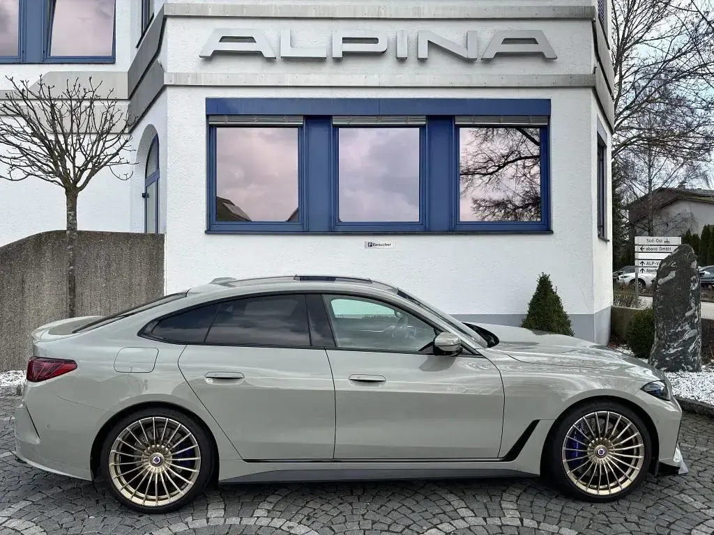 Gebraucht Alpina B4 529 PS (389 kW) 2025 Individuallackierung modegrau Coupé