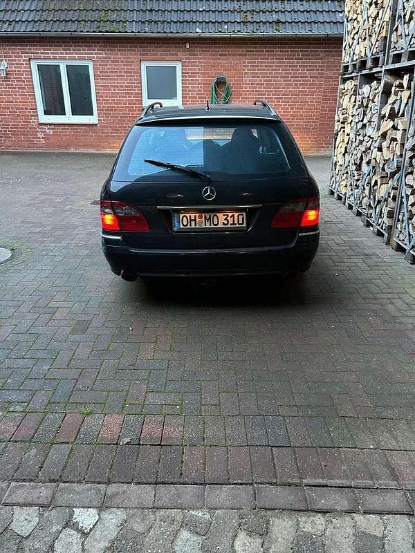 Gebraucht Mercedes E320 Avantgarde 224 PS (164 kW) 2009 Kombi