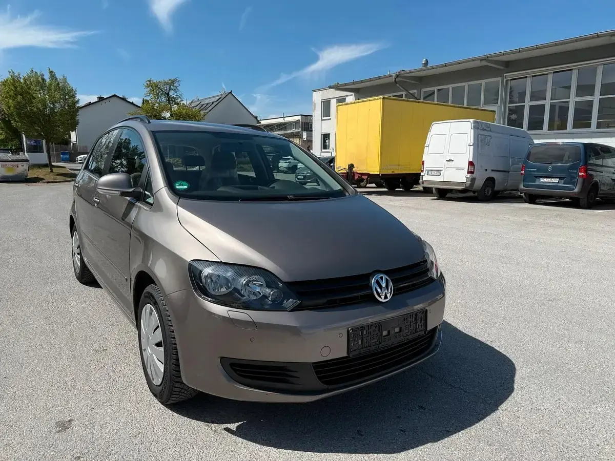 Gebraucht VW Golf VI 102 PS (75 kW) 2009 Braun Kleinwagen