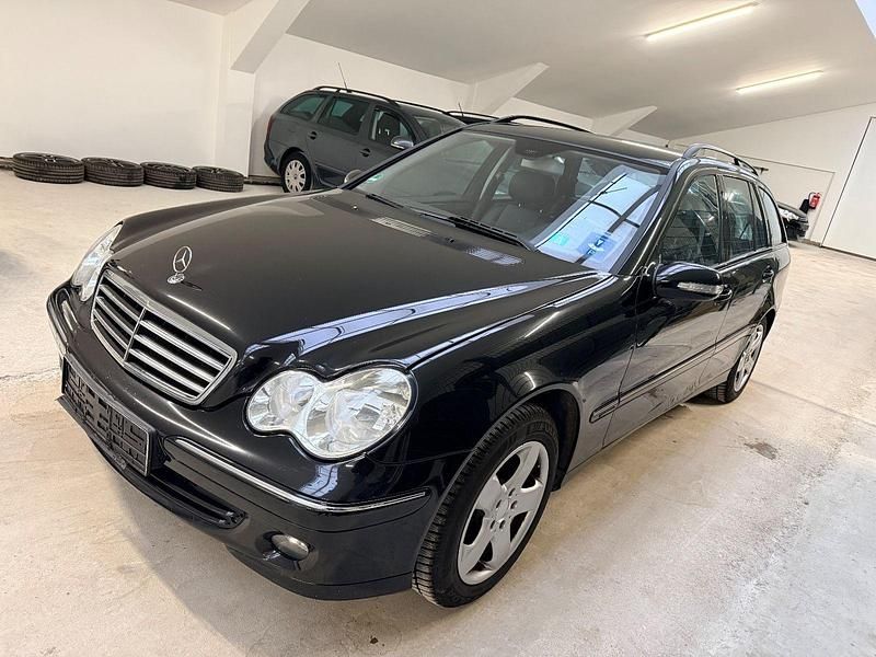 Schwarz Gebraucht 2007 Mercedes C200 Avantgarde Kombi | 4.300 € (Fairer Preis) - Bild 1/4