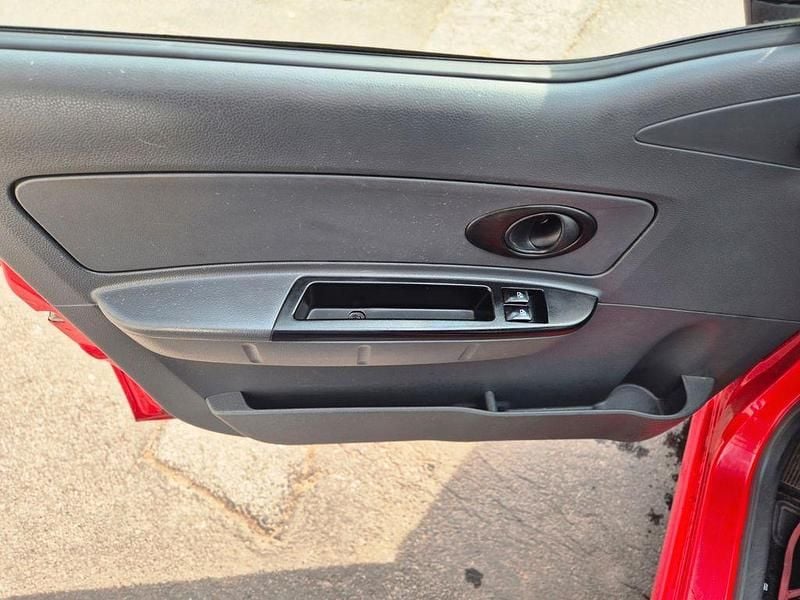 Gebraucht Chevrolet Matiz 52 PS (38 kW) 2009 Rot Kleinwagen