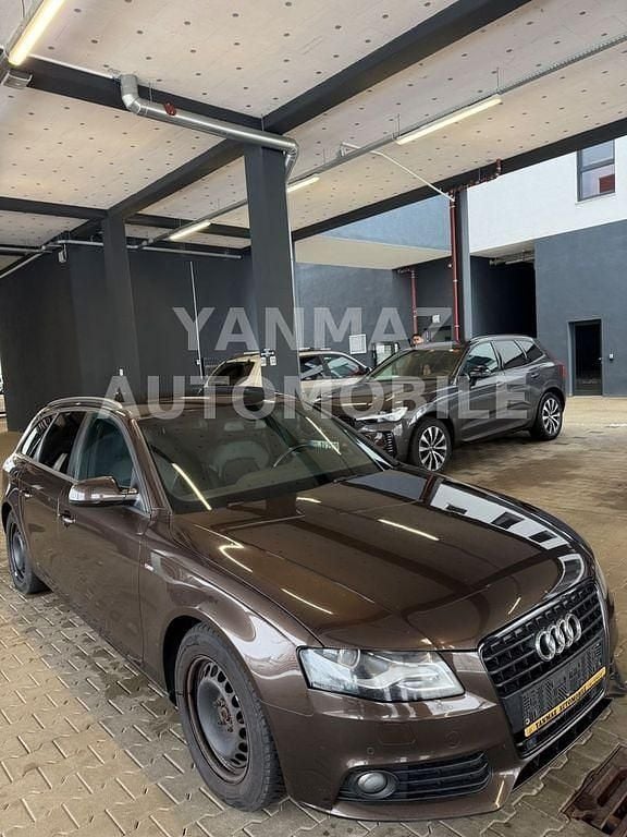 Gebraucht Audi A4 Ambition 120 PS (88 kW) 2011 Braun Kombi