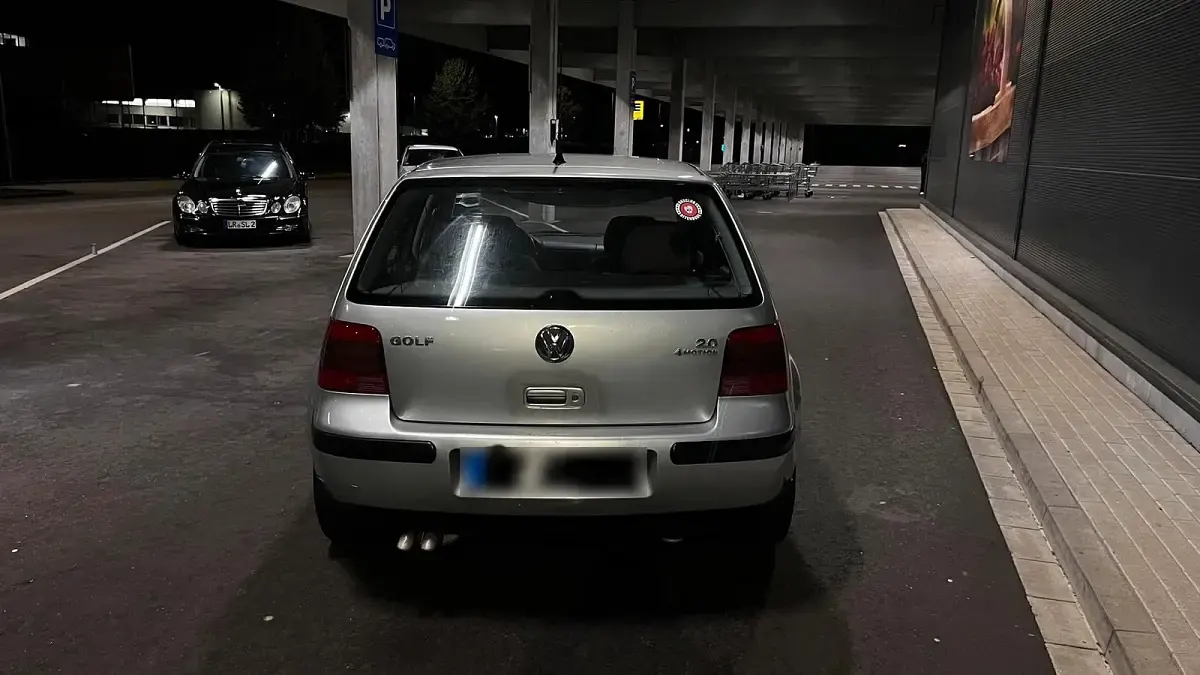 Gebraucht VW Golf IV 116 PS (85 kW) 2001 Silber Kleinwagen