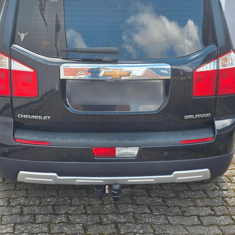 Gebraucht Chevrolet Orlando 163 PS (119 kW) 2012 Schwarz Van / Kleinbus