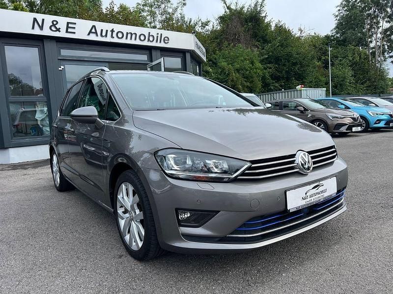 Grau Gebraucht 2016 VW Golf VII Highline Limousine | 15.490 € (Fairer Preis) - Bild 1/4