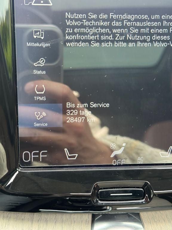 Grau Gebraucht 2020 Volvo XC60 Inscription SUV | 31.500 € (Superpreis) - Bild 1/4