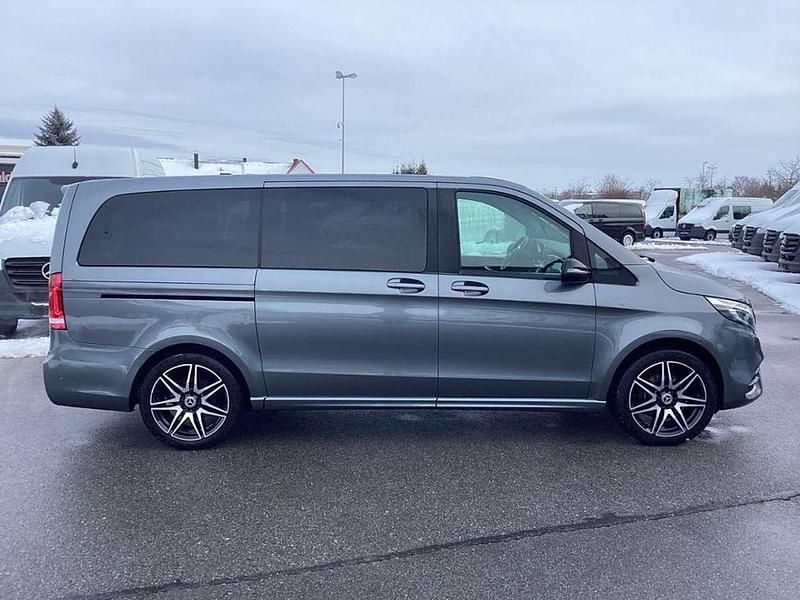 Gebraucht Mercedes V250 AMG 190 PS (139 kW) 2020 Selenitgrau metallic Van / Kleinbus