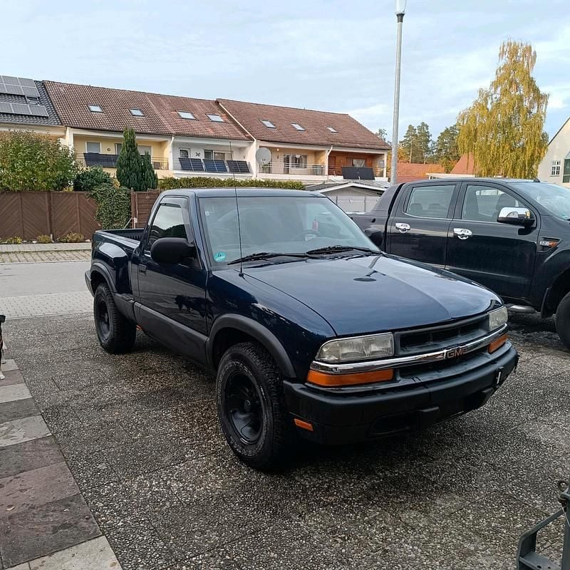 Blau Gebraucht 2002 Chevrolet S10 Abholung | 4.900 € - Bild 1/4