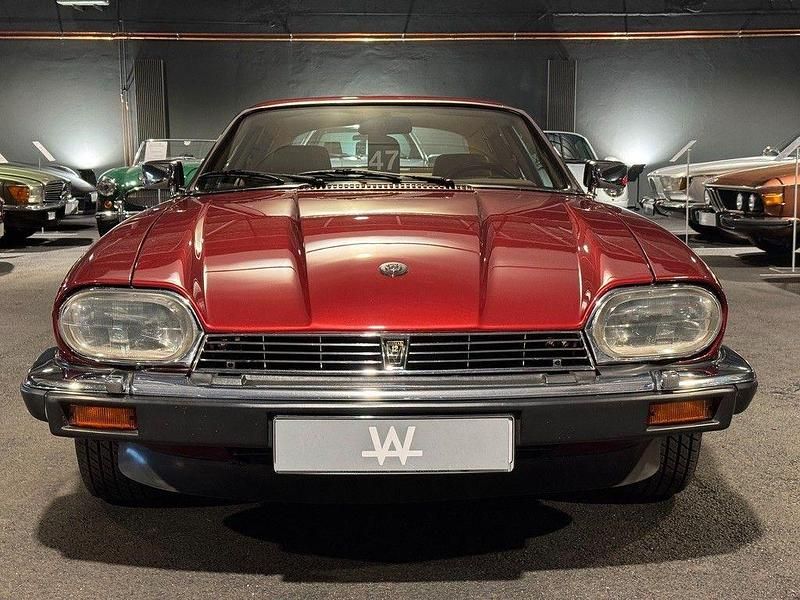 Używany Jaguar XJS 281 KM (206 kW) 1992 Czerwony