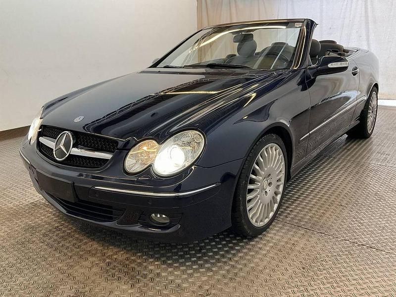 Blau Gebraucht 2007 Mercedes CLK200 Sport Cabrio | 11.900 € (Guter Preis) - Bild 1/4
