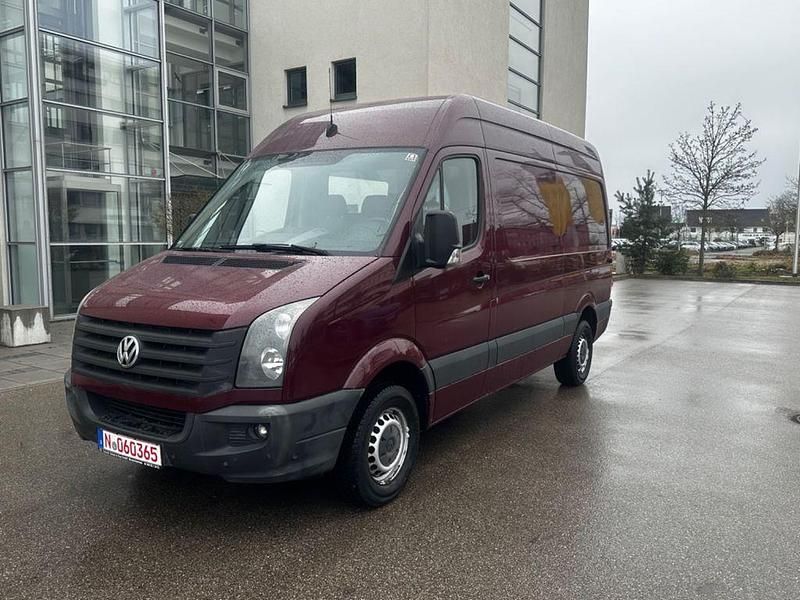 Gebraucht VW Crafter 136 PS (100 kW) 2011 Rot Van
