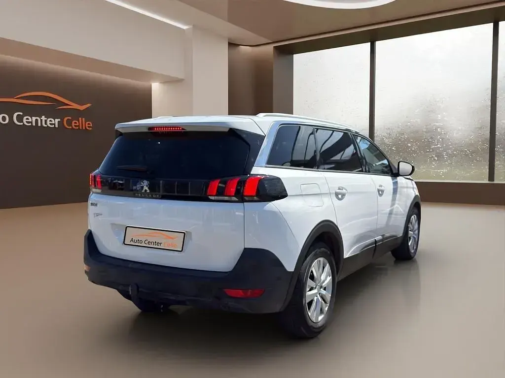 Gebraucht Peugeot 5008 Active 131 PS (96 kW) 2017 Weiß Van / Kleinbus