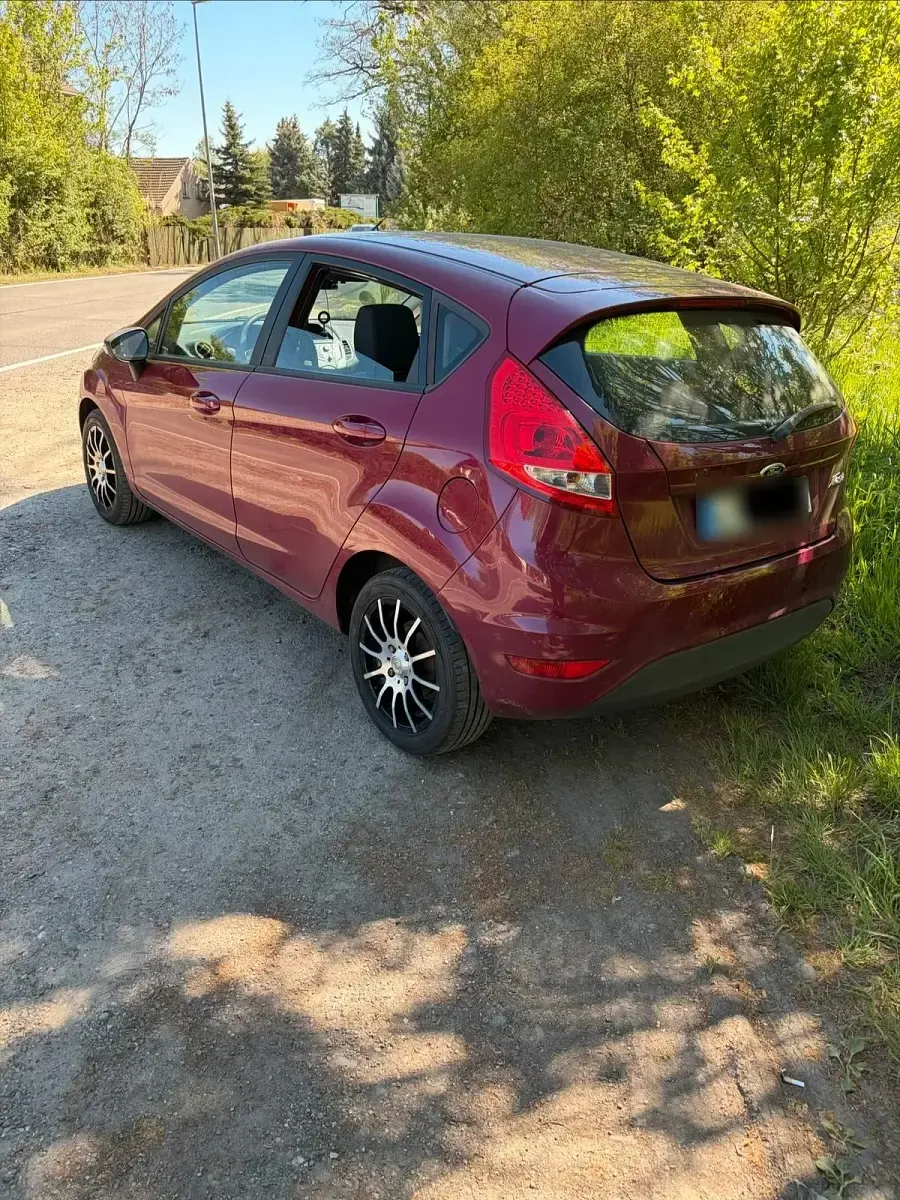 Usata Ford Fiesta 60 CV (44 kW) 2009 Rosso Utilitaria