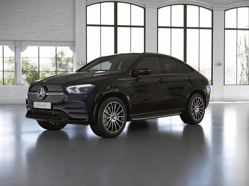 Obsidianschwarz metallic Gebraucht 2021 Mercedes GLE350 AMG Coupé | 63.220 € - Bild 1/4