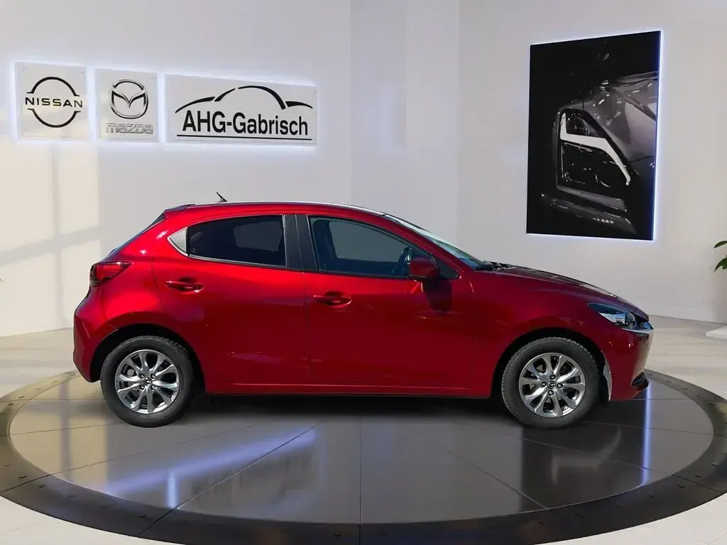 Gebraucht Mazda 2 Exclusive 90 PS (66 kW) 2022 Rot Limousine