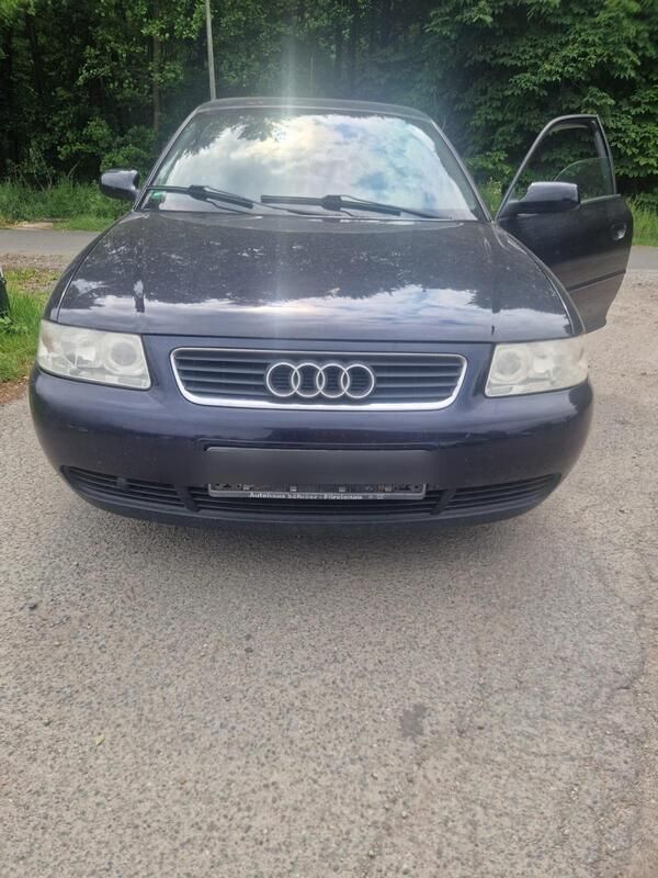 Blau Gebraucht 2001 Audi A3 Kleinwagen | 600 € (Superpreis) - Bild 1/4
