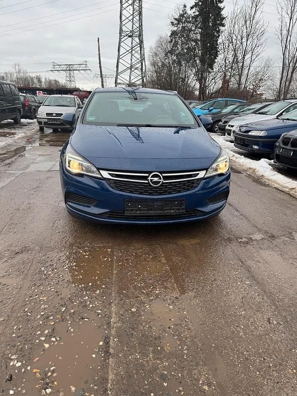 Gebraucht Opel Astra 110 PS (80 kW) 2019 Blau Limousine