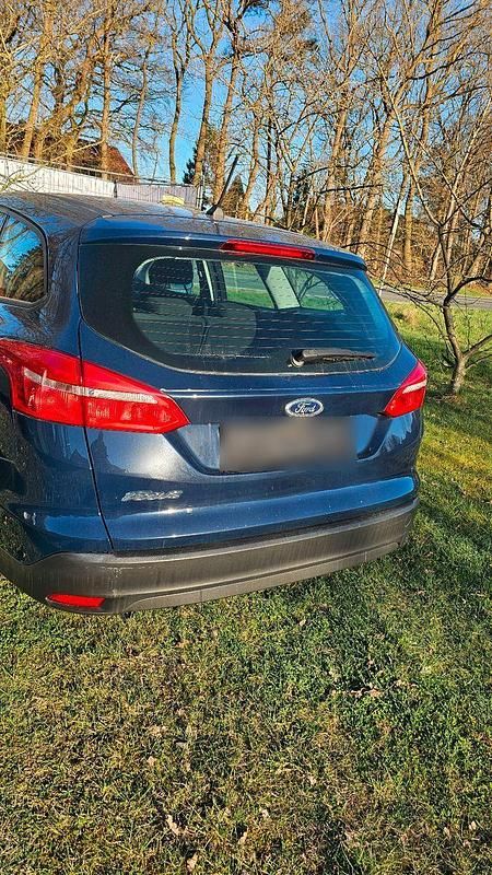Gebraucht Ford Focus Trend 95 PS (69 kW) 2017 Blau Kombi