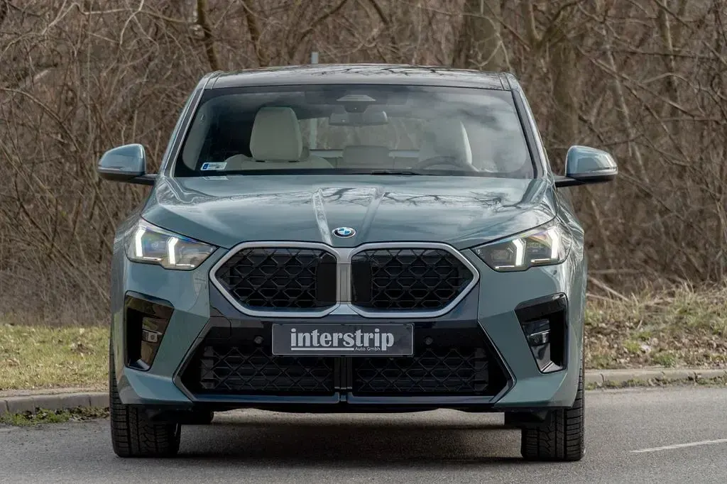 Gebraucht BMW X2 Sport Line 163 PS (119 kW) 2026 Grün SUV