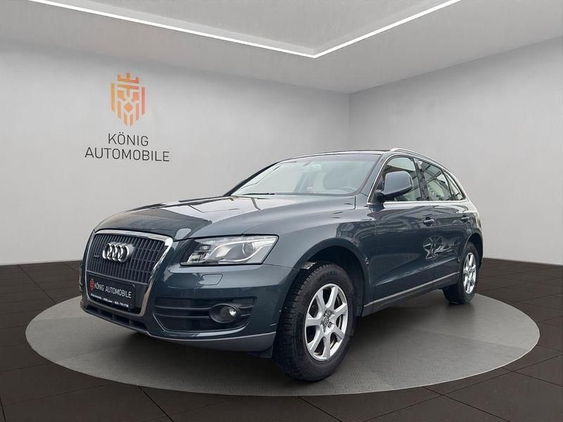 Grau Gebraucht 2009 Audi Q5 Design SUV | 10.990 € (Guter Preis) - Bild 1/4