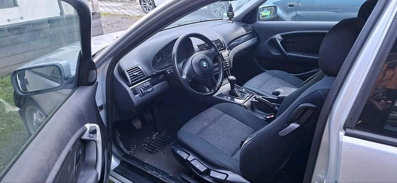 Usado BMW 316 116 HP (85 kW) 2002 Prateado Coupé