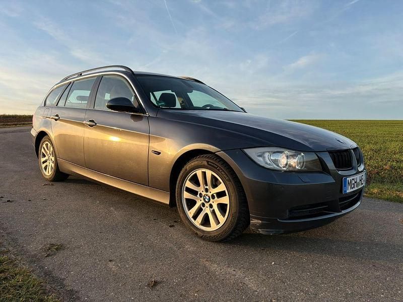 Gebraucht BMW 325 M Sport 218 PS (160 kW) 2007 Grau Kombi