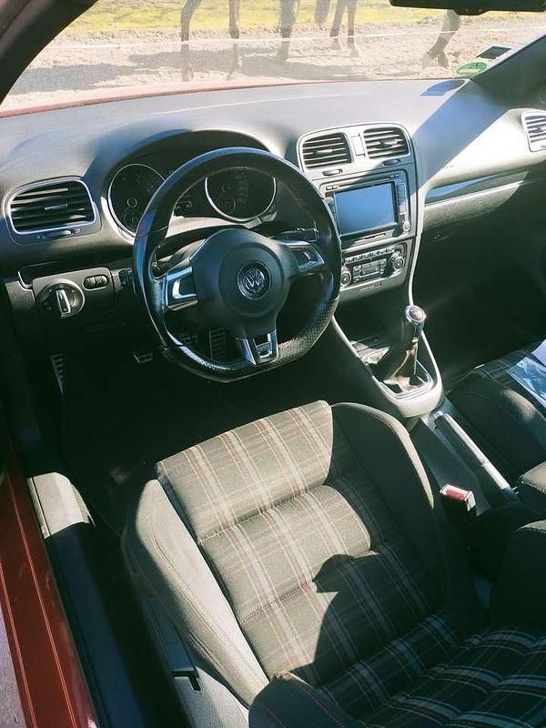 Gebraucht VW Golf VI Edition 211 PS (155 kW) 2009 Rot Kleinwagen