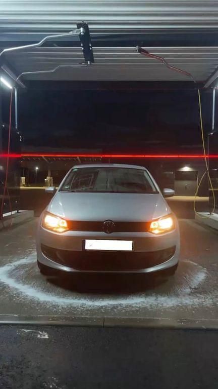 Grau Gebraucht 2011 VW Polo Trendline Limousine | 4.400 € (Superpreis) - Bild 1/4