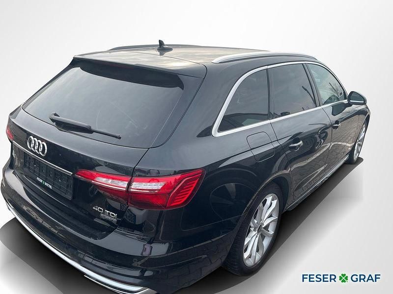 Gebraucht Audi A4 Advanced 204 PS (150 kW) 2022 Mythosschwarz metallic Kombi