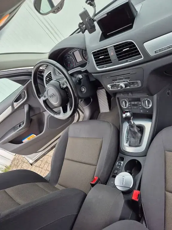 Gebraucht Audi Q3 Comfort 177 PS (130 kW) 2011 Silber SUV
