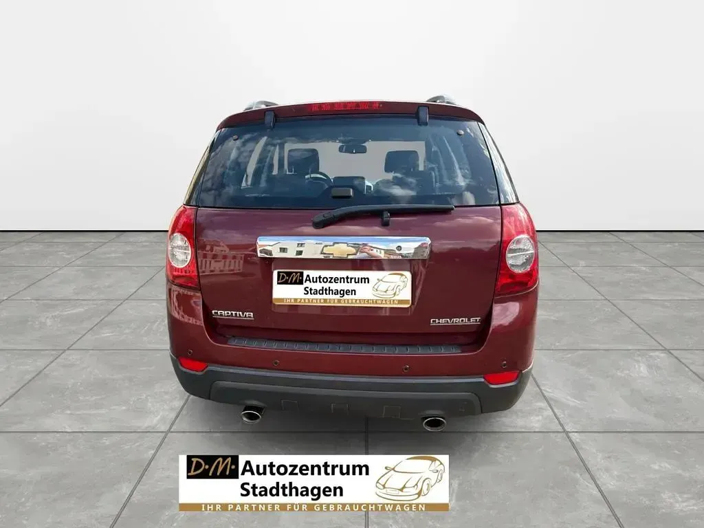 Gebraucht Chevrolet Captiva LT 136 PS (100 kW) 2009 Rot SUV