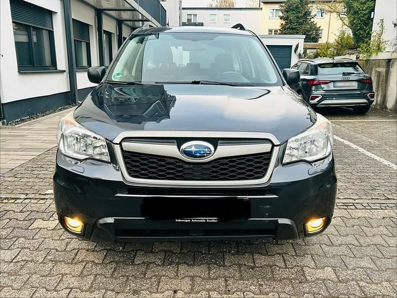 Gebraucht Subaru Forester 147 PS (108 kW) 2014 Grau SUV