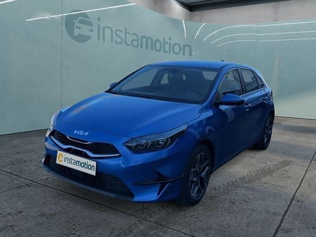 Neu Kia Ceed Spirit 140 PS (102 kW) 2025 Blau Kleinwagen
