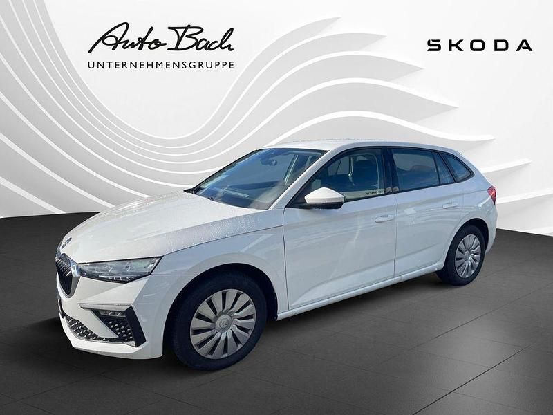 Gebraucht Skoda Scala Essence 95 PS (69 kW) 2025 Candyweiß Kleinwagen