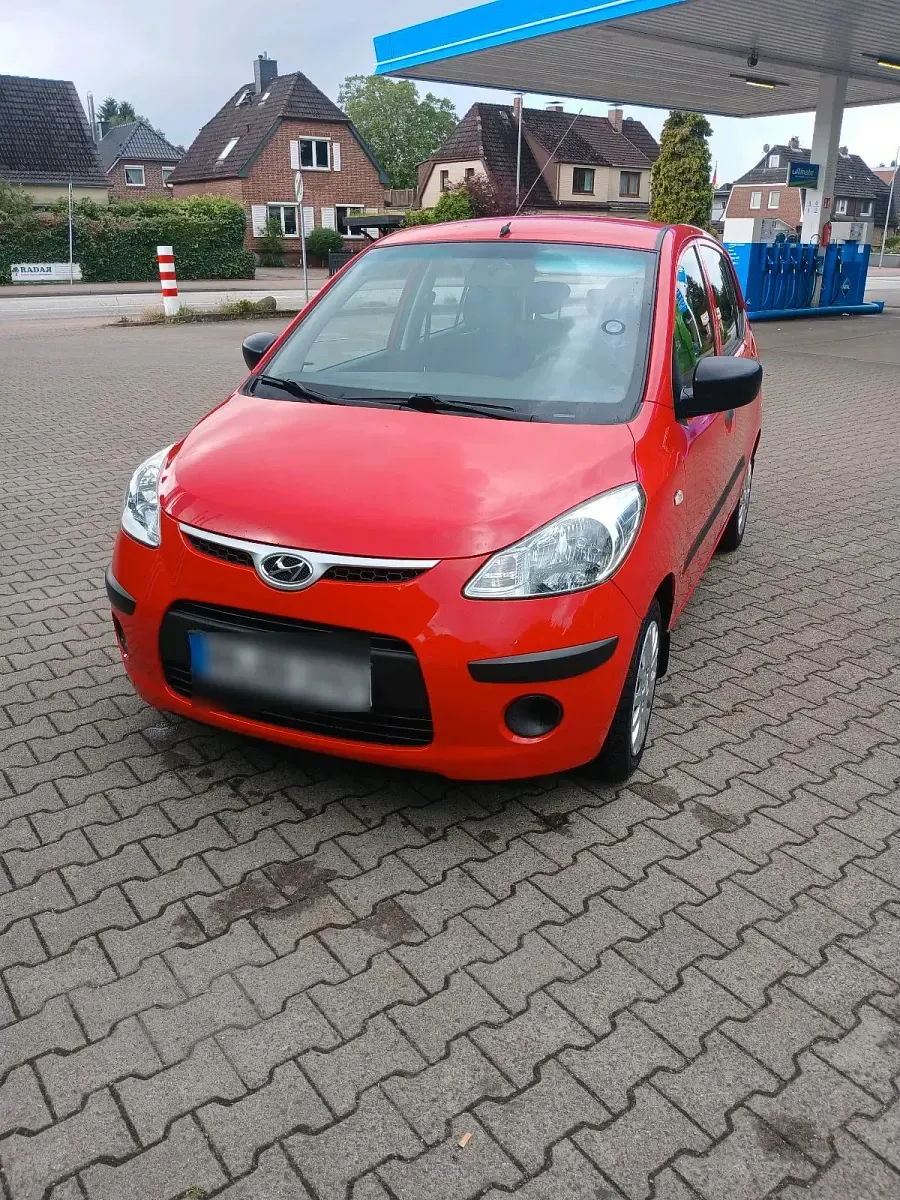 Gebraucht Hyundai i10 69 PS (50 kW) 2011 Rot Kleinwagen