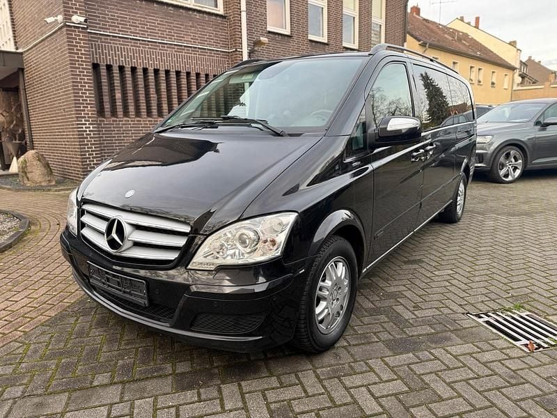 Schwarz Gebraucht 2014 Mercedes Viano Van / Kleinbus | 18.950 € (Superpreis) - Bild 1/4
