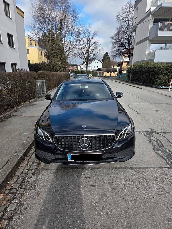 Gebraucht Mercedes E200 150 PS (110 kW) 2018 Schwarz Limousine