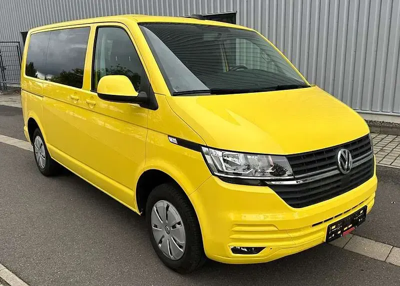 Gebraucht VW Multivan 150 PS (110 kW) 2020 Gelb Van / Kleinbus