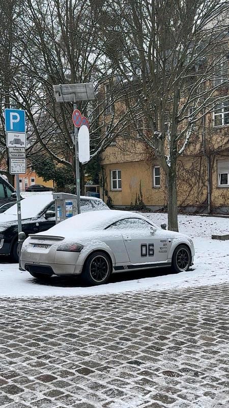 Second-hand Audi TT 150 CP (110 kW) 2003 Argintiu Coupe