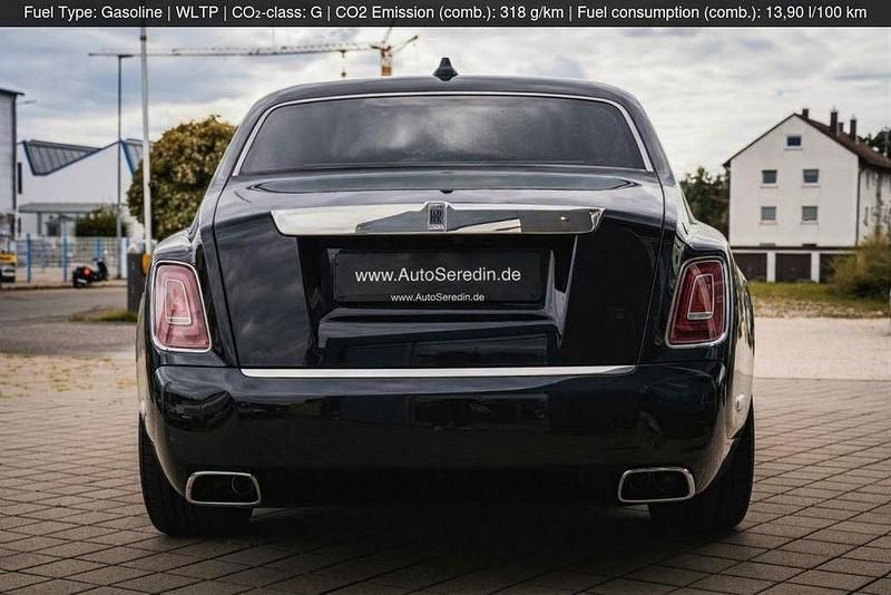 Neu Rolls Royce Phantom 571 PS (419 kW) 2026 Blau Limousine