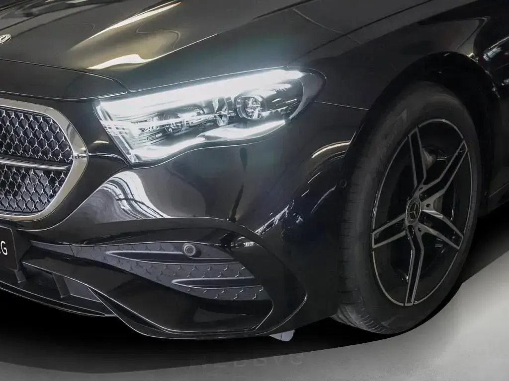 Gebraucht Mercedes E300 AMG 313 PS (230 kW) 2024 Schwarz Kombi
