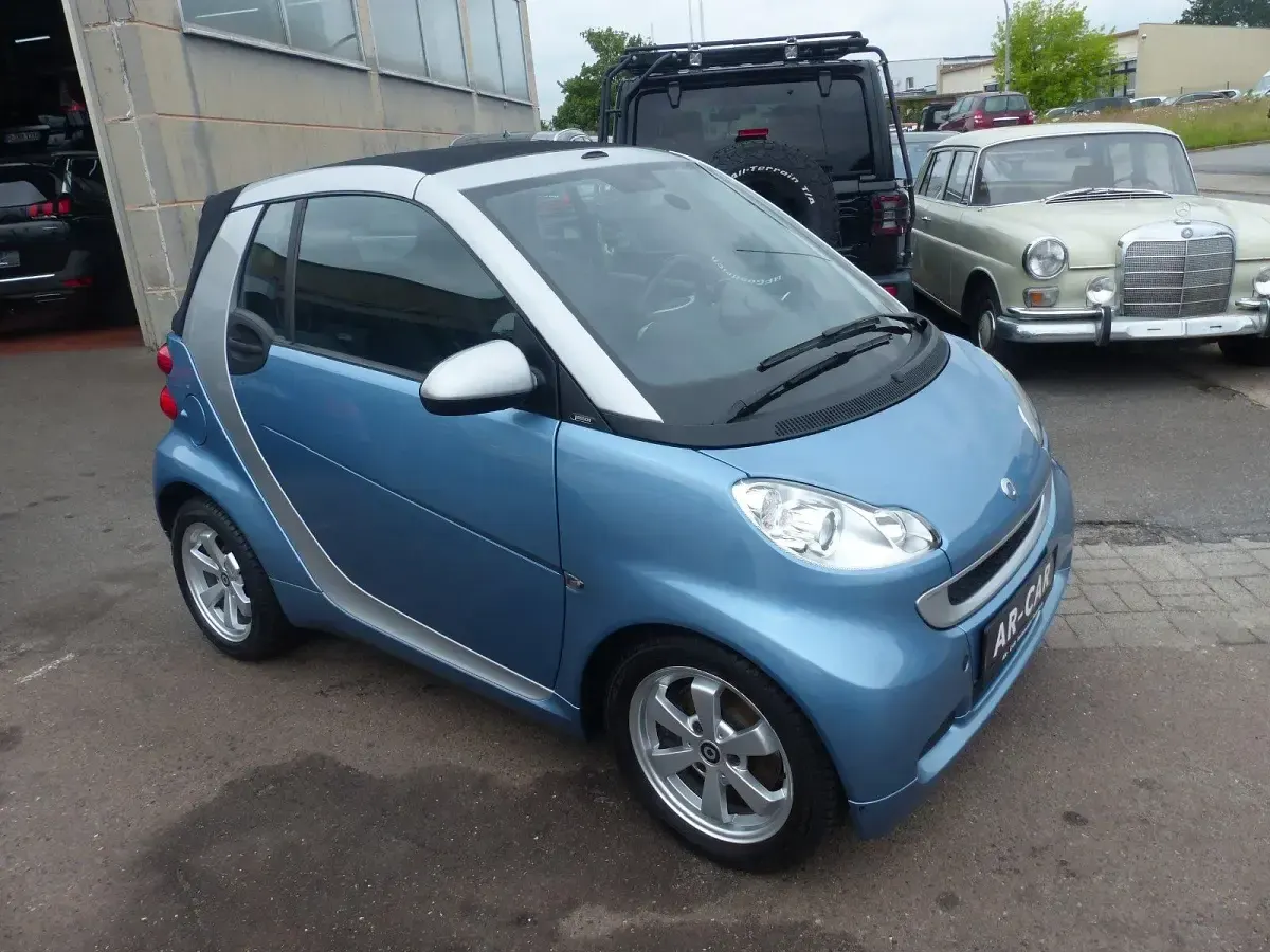 Gebraucht Smart ForTwo Cabrio 71 PS (52 kW) 2011 Blau Cabrio