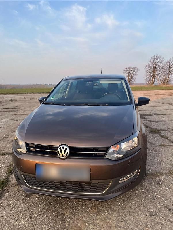 Gebraucht VW Polo Style 90 PS (66 kW) 2011 Braun Kleinwagen