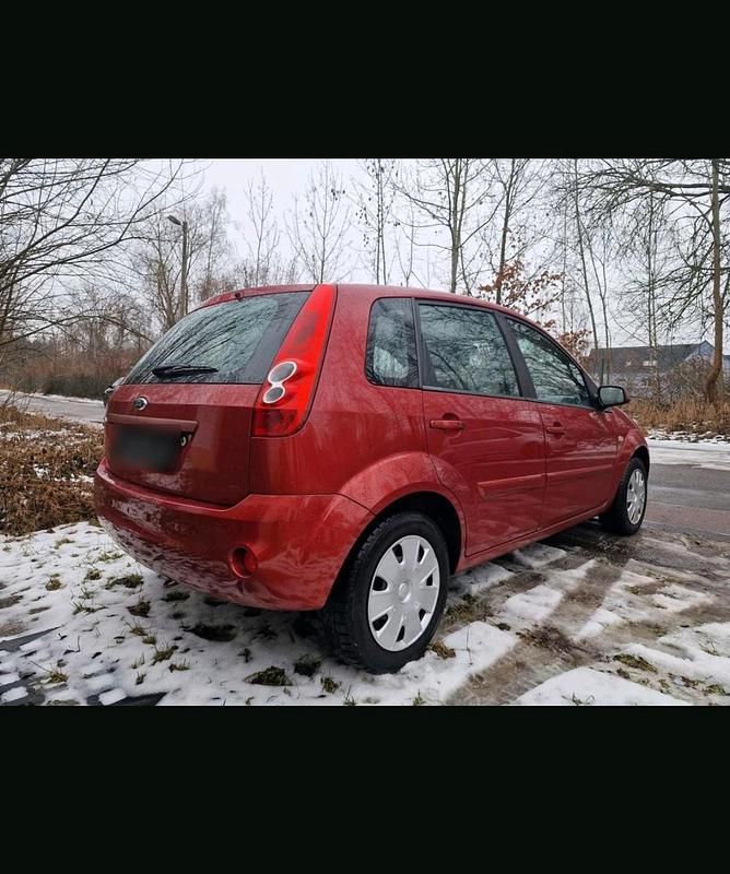 Gebraucht Ford Fiesta 78 PS (57 kW) 2006 Orange Kleinwagen