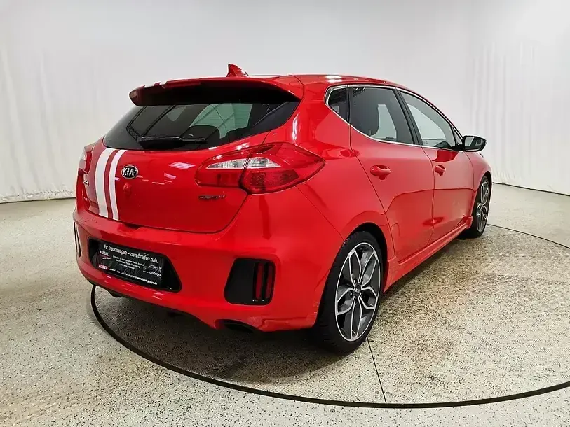 Gebraucht Kia Ceed GT-Challenge 204 PS (150 kW) 2017 (frd) trackrot Kleinwagen