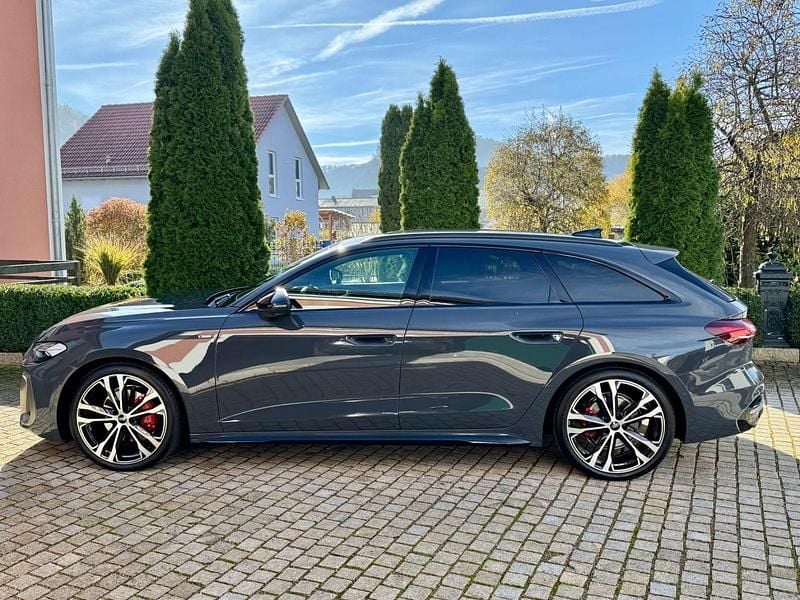 Gebraucht Audi A5 Edition .1 150 PS (110 kW) 2025 Grau Kombi