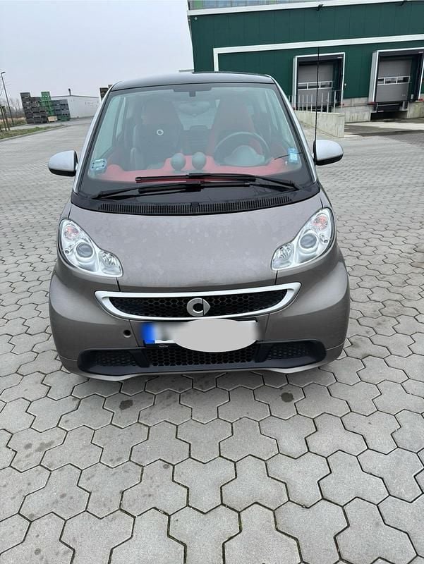 Grau Gebraucht 2012 Smart ForTwo Coupé Kleinwagen | 4.350 € (Fairer Preis) - Bild 1/4