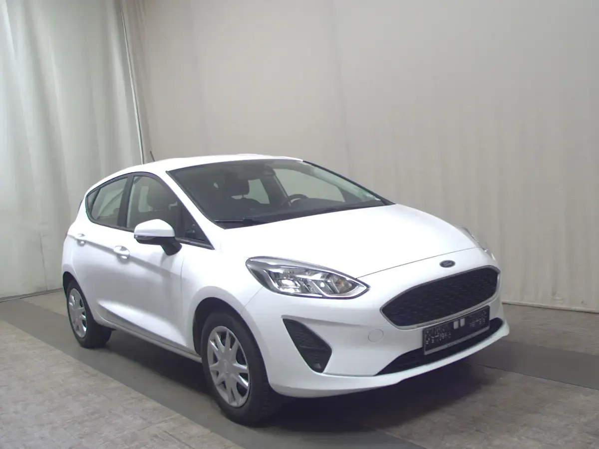 Gebraucht Ford Fiesta Cool & Connect 75 PS (55 kW) 2020 Frost weiss (metallic) Kleinwagen
