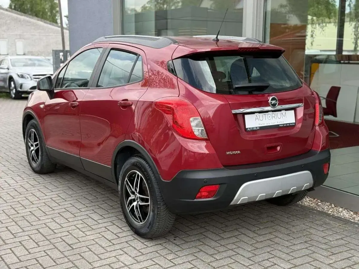 Używany Opel Mokka Selection 116 KM (85 kW) 2013 Czerwony SUV